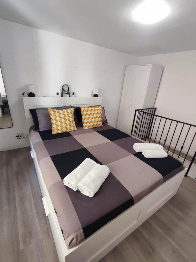 Rainbow House Villa Catania Bagian luar foto