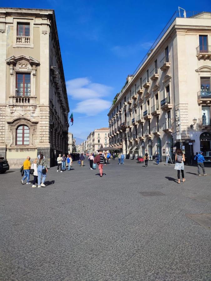 Rainbow House Villa Catania Bagian luar foto